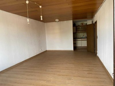2-Zimmer-Wohnung mit Balkon und EBK in Bayreuth