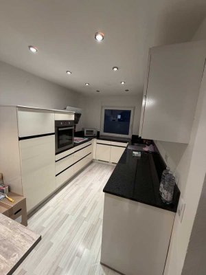 2 Zimmer Wohnung mit "Loft - Charakter" Luxus Bad & Hochwertiger Einbauküche