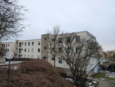 Renovierte 5-Zimmer-Wohnung mit Balkon in Regensburg-Sallern-Gallingkofen