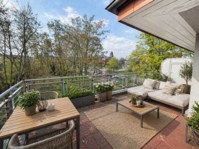Traumhafte Dachterrassenwohnung mit Aufzug und Tiefgaragenstellplatz! Direkte Nähe zur Innenstadt!
