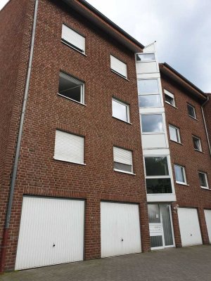 3,5 Raum: DG Wohnung mit Balkon