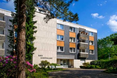 **Senioren mit WBS** 2-Zimmer-Wohnung in Solingen Mitte mit Balkon und Laminatboden