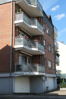 Kernsanierte 2-Zi-Wohnung, Nähe Nordbahntrasse mit Balkon, Garage, Keller