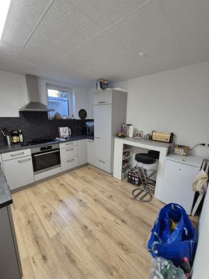 Charmante 3-Zimmer Souterrain Wohnung in Ammerbuch - Küche & Bad neuwertig!