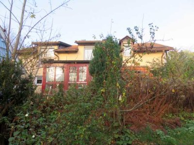 Charmante Wohnimmobilie im Bayerischen Wald - mit viel Platz und mit Wintergarten