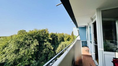 Exklusive Eigentumswohnung mit traumhaftem Ausblick, Aufzug und Balkon in bester Lage!