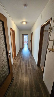 Ansprechende 4-Zimmer-Wohnung mit großem Balkon und EBK in Enzklösterle