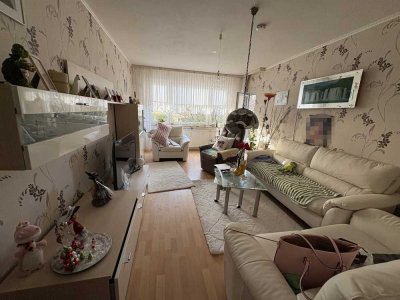 Als Kapitalanlage oder zur Selbstnutzung: Freie 4-Zimmer-Wohnung mit Balkon und Kellerabteil