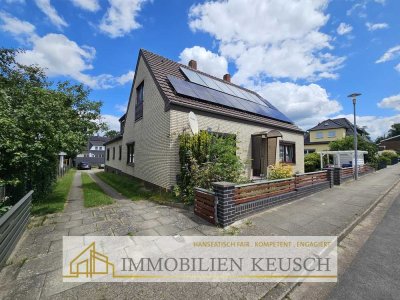 Großes 2FH mit Kamin, Sonnenterrasse, ruhige & zentrale Lage in Achim mit Vollkeller, Garagen & PV