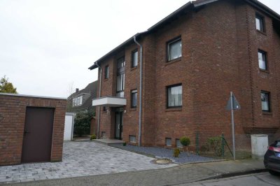 Ruhige renovierte 2-Zimmer-Wohnung in Langenfeld