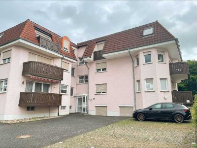 Attraktive 3-Zimmer-Wohnung mit Einbauküche, Balkon und Stellplatz - in gut angebundener Lage