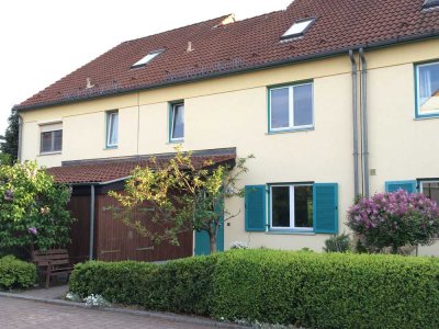 Familienhaus mit Südterrasse in Spielstraße – ruhig in Berlin-Wittenau, Keller, Stellplatz