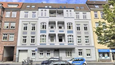 2-Zi-Altbau mit großer Dachterrasse, Stellplatz und Kamin Nähe Schrevenpark