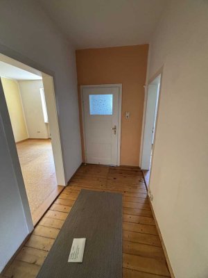Helle Wohnung mit Dielenboden und Gartennutzung – Altbaucharme pur!