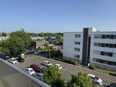 sofort Einzugsbereit - neue Bäder -Stellplatz- inkl Garage- Fahrstuhl