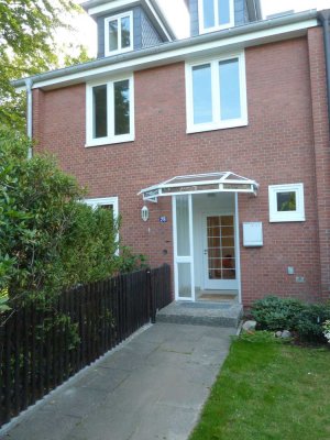 Preiswertes, gepflegtes 6-Zimmer-Reihenendhaus mit EBK in Hamburg Blankenese