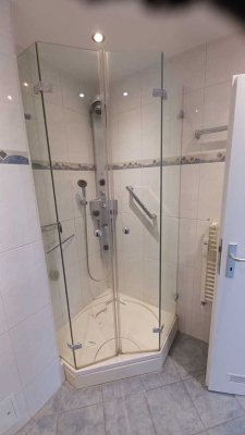 Stilvolle 3-Zimmer-Wohnung mit gehobener Innenausstattung mit Balkon in Bergisch Gladbach
