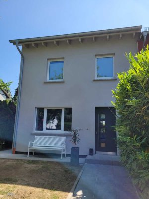 Reihenendhaus mit großem Garten in der Mainzer Oberstadt in ruhiger Wohnlage