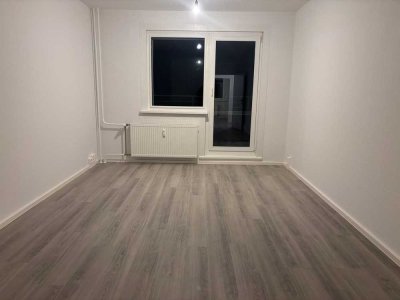 Großzügige Familienwohnung mit Aufzug und Balkon wartet auf Sie!