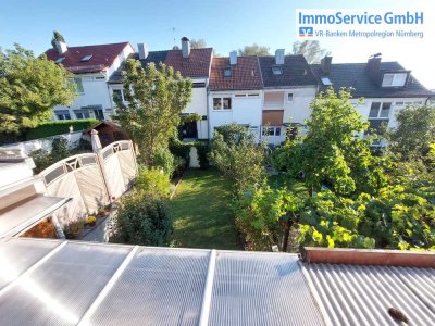 Nürnberg-Katzwang:
Gepflegtes Reihenmittelhaus mit Garten und Garage in begehrter Lage
