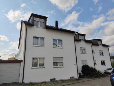 Perfekt für Singles/Paare: Schickes Wohnambiente, Westterrasse und stressfreies Parken inklusive