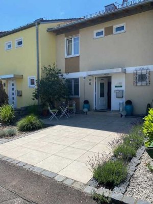Ankommen. Wohlfühlen. Zuhause sein. Reihenmittelhaus/Regensburg Nord