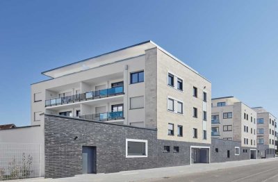 Exklusive 2-Raum-Penthouse-Wohnung mit gehobener Innenausstattung mit Balkon und EBK in Asperg