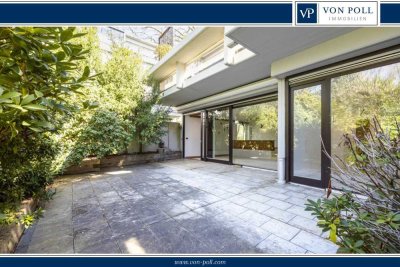 Urbanes Naturidyll: Lichtdurchflutete Terrassenwohnung mit Garage, Sauna und Pool