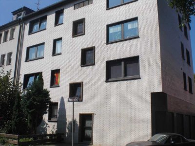 Schöne 3 Zimmer Wohnung mit Einbauküche in Duisburg Meiderich