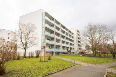 Neu saniert! 3 Räume mit Wanne und Balkon