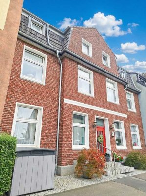 Wellness Oase für alle Träume : Wohnglück & riesige Garten-Oase in Krefeld Linn - Bestlage