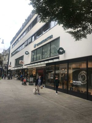 Möbliertes und klimatisiertes 1,5-Zimmer-Apartment in City-Lage