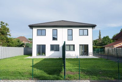 Provisionsfrei: Letzte belagsfertige Doppelhaushälfte!