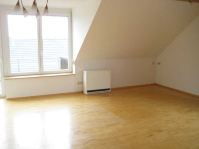 3,5 Zimmer DG-Wohnung