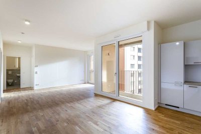 Ab September: große Familienwohnung mit EBK und Balkon