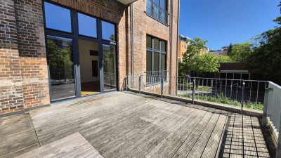 Helle, moderne 2 Zimmerwohnung mit großer Terrasse, Westausrichtung