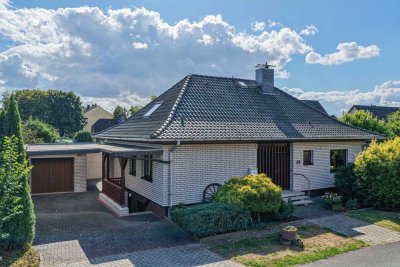 Bungalow mit Garage & imposanter Terrasse in schöner Lage**