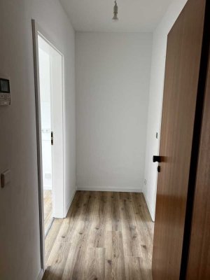 3. Zi. 70+"30 qm" Erstbezug nach Renovierung mit Balkon in Leichlingen (Rheinland)