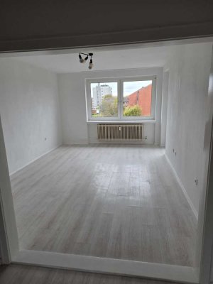 Helle 4-Zimmer-Wohnung mit Balkon im 3. OG in Emden-Barenburg