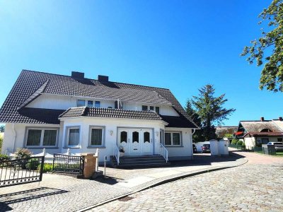 PROVISIONSFREI! - 2 HÄUSER MIT WASSERBLICK & HOHER RENDITE, 5 WOHNUNGEN IN BESTER LAGE AN DER OSTSEE