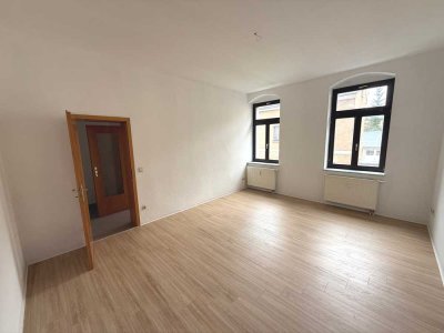 Geräumige, freundliche 2-Raum Wohnung in der Villengegend von Reichenbach