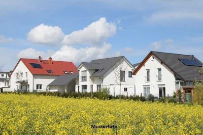 Mehrfamilienhaus mit 6 Wohnungen - provisionsfrei