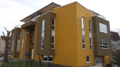 Attraktive und neuwertige 3,5-Raum-Hochparterre-Wohnung mit gehobener Innenausstattung in Pforzheim