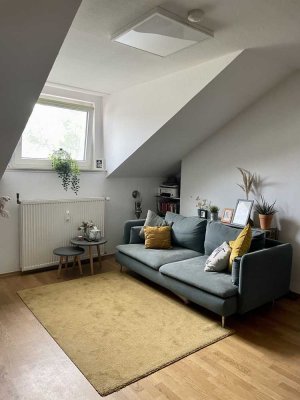 Schöne 2-Zimmer-Dachgeschosswohnung in Frankfurt