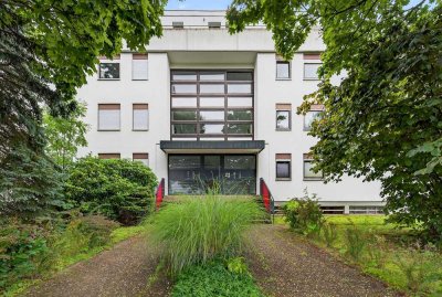 Stilvolles Penthouse mit Dachterrasse und lichtdurchflutetem Wohnambiente