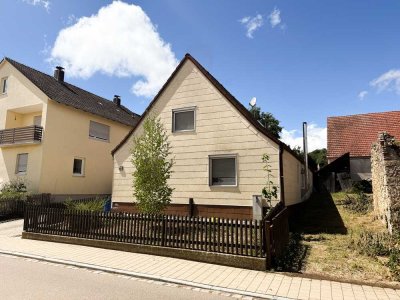 Charmantes Einfamilienhaus mit Ausbaupotential für Wohnen und Hobby