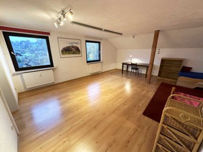 Wunderschöne, helle Dachgeschoßwohnung mit Ausblick in Blaibach