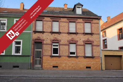Reserviert - Zweifamilienhaus in zentraler Lage