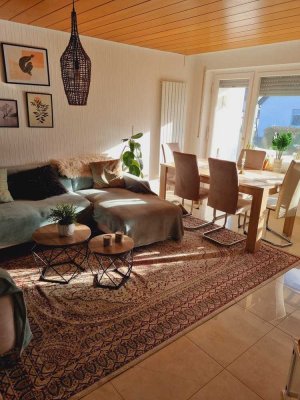 Helle 2-Zimmer Erdgeschosswohnung mit Garten voll möbliert