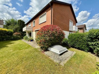 Zweifamilienhaus mit Pool und Sauna in Sackgassenlage *von privat*